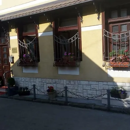 Ada Apartment
